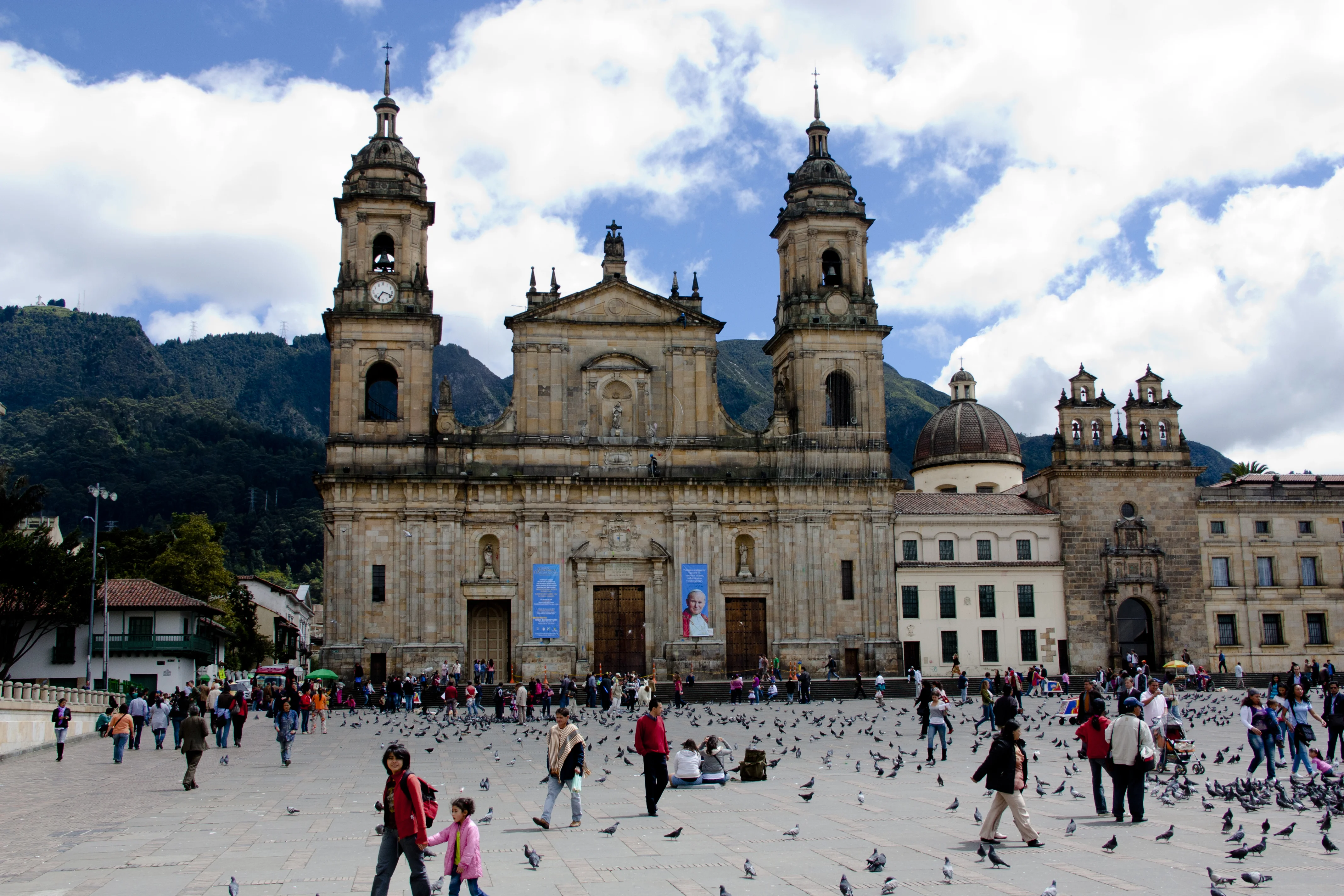 Qué hacer en el centro de Bogotá: sitios de interés cerca de tu alojamiento